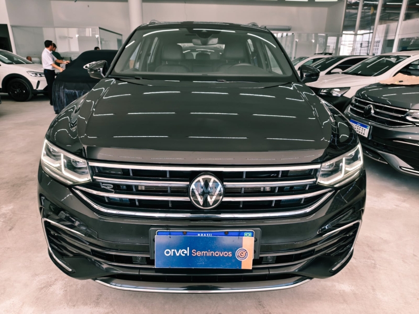 volkswagen tiguan 2.0 300 tsi gasolina allspace r-line automatico flex 4p 2024