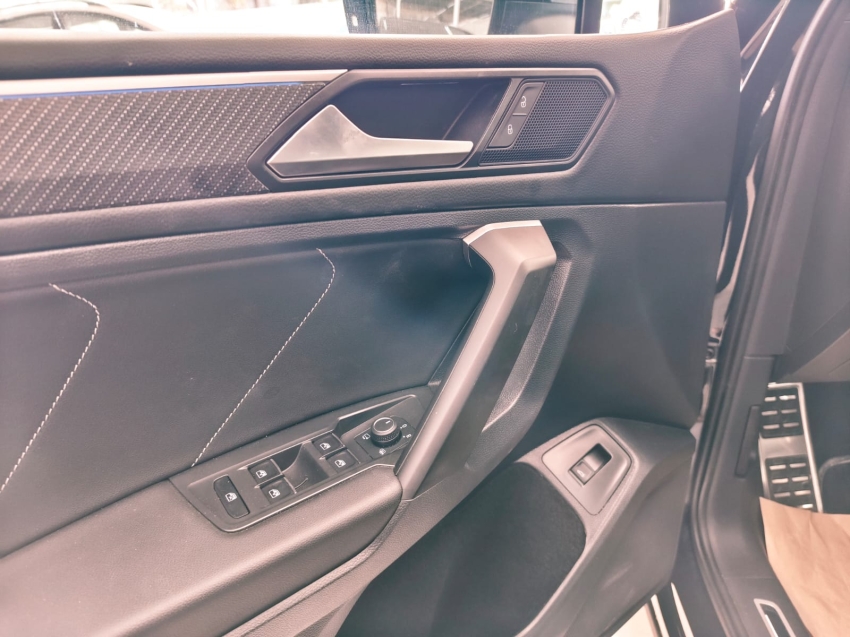 volkswagen tiguan 2.0 300 tsi gasolina allspace r-line automatico flex 4p 202415