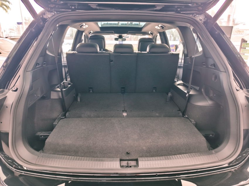volkswagen tiguan 2.0 300 tsi gasolina allspace r-line automatico flex 4p 202419
