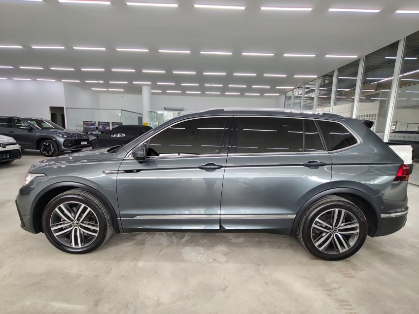 volkswagen tiguan 2.0 300 tsi gasolina allspace r-line automatico flex 4p 20255