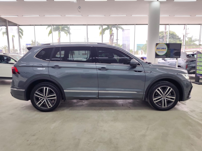 volkswagen tiguan 2.0 300 tsi gasolina allspace r-line automatico flex 4p 20254
