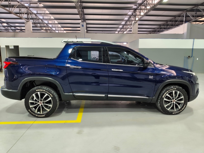 fiat toro 2.0 16v turbo diesel volcano 4wd at9 4p automatico 20214