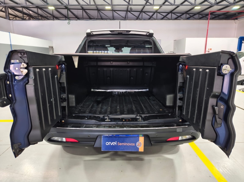 fiat toro 2.0 16v turbo diesel volcano 4wd at9 4p automatico 20219