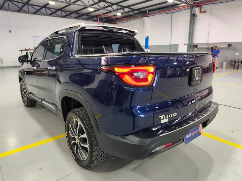 fiat toro 2.0 16v turbo diesel volcano 4wd at9 4p automatico 20216