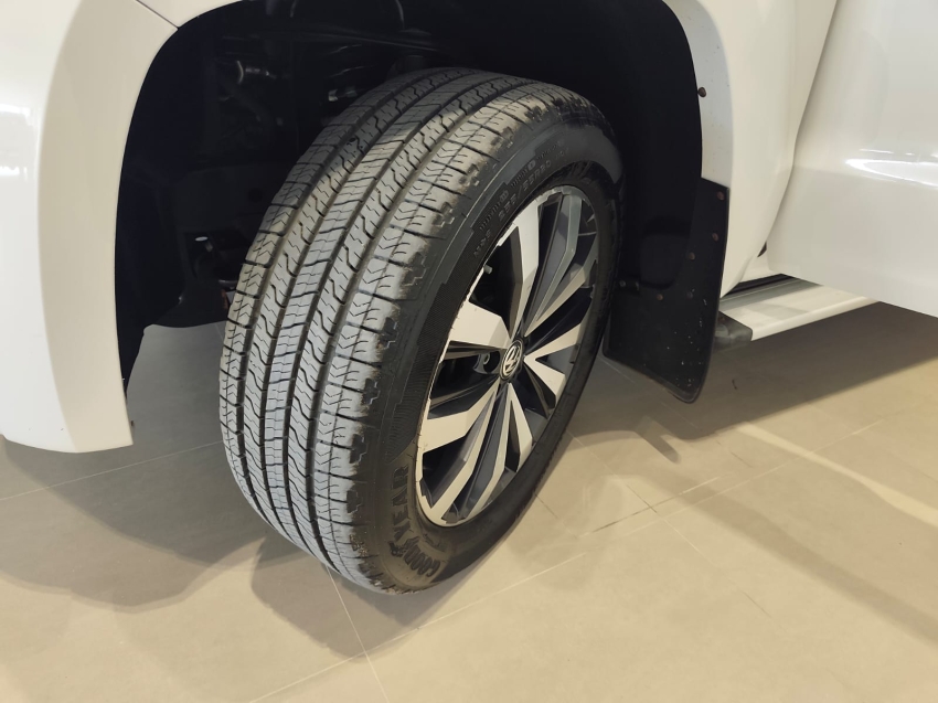 volkswagen amarok 3.0 v6 tdi diesel highline extreme cd 4motion automatico 4p 202314