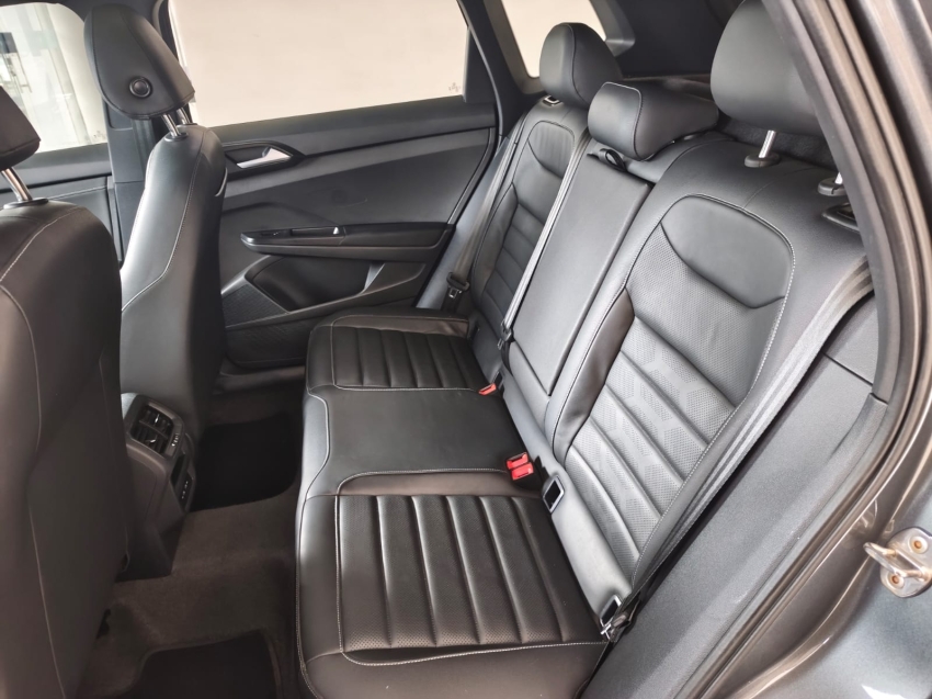 volkswagen taos 1.4 250 tsi total flex highline automatico 4p 202414
