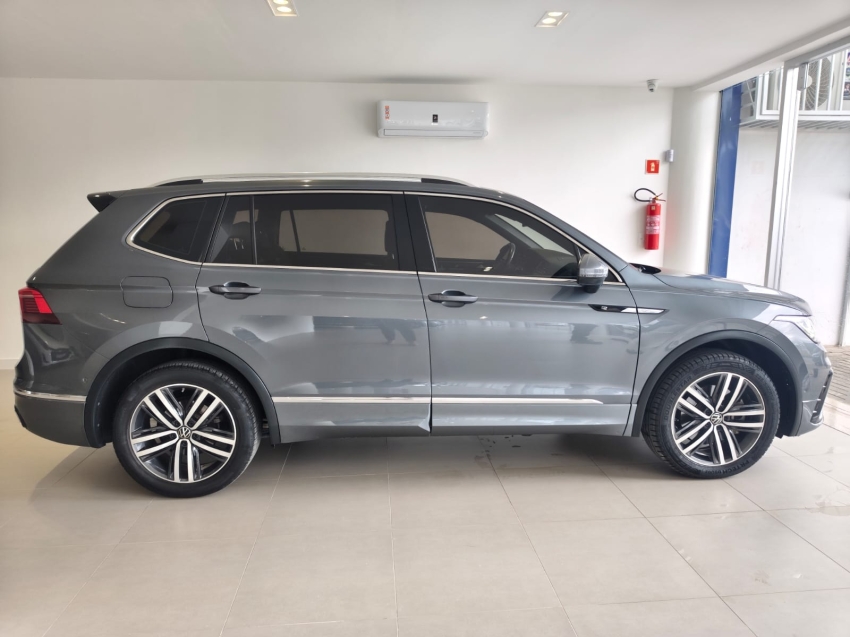 volkswagen tiguan 2.0 300 tsi gasolina allspace r-line automatico 4p 20244