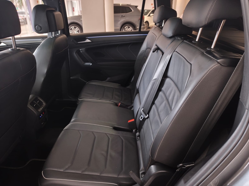 volkswagen tiguan 2.0 300 tsi gasolina allspace r-line automatico 4p 202412