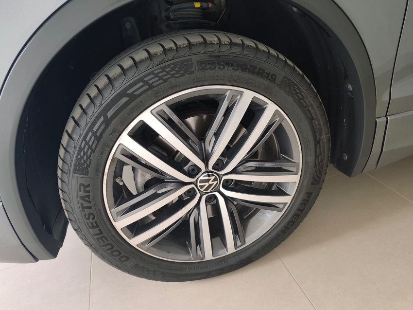 volkswagen tiguan 2.0 300 tsi gasolina allspace r-line automatico 4p 202415