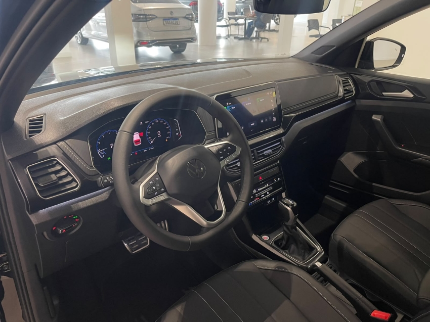 volkswagen t-cross 1.4 250 tsi total flex highline automatico 4p 202610