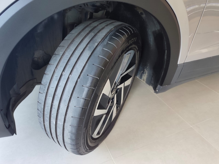 volkswagen t-cross 1.4 250 tsi total flex highline automatico 4p 202511