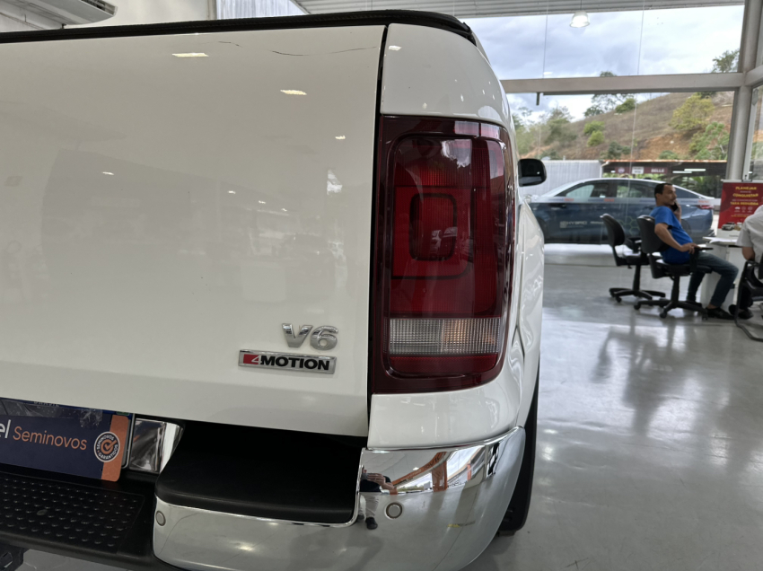 amarok highline cd 3.0 4x4 tb diesel.