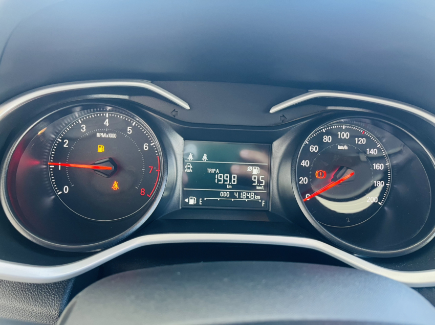 chevrolet onix plus lt 1.0 manual