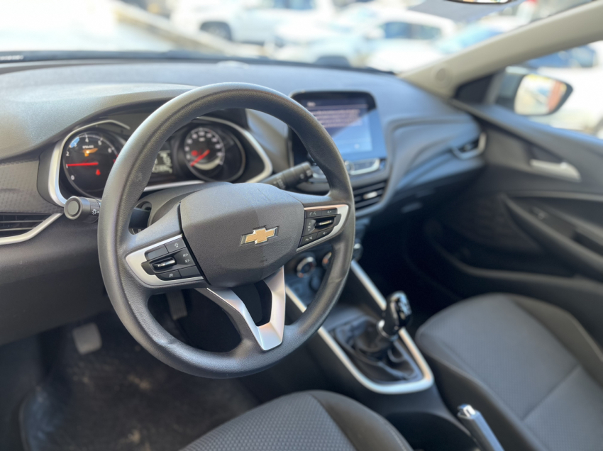 chevrolet onix plus lt 1.0 manual