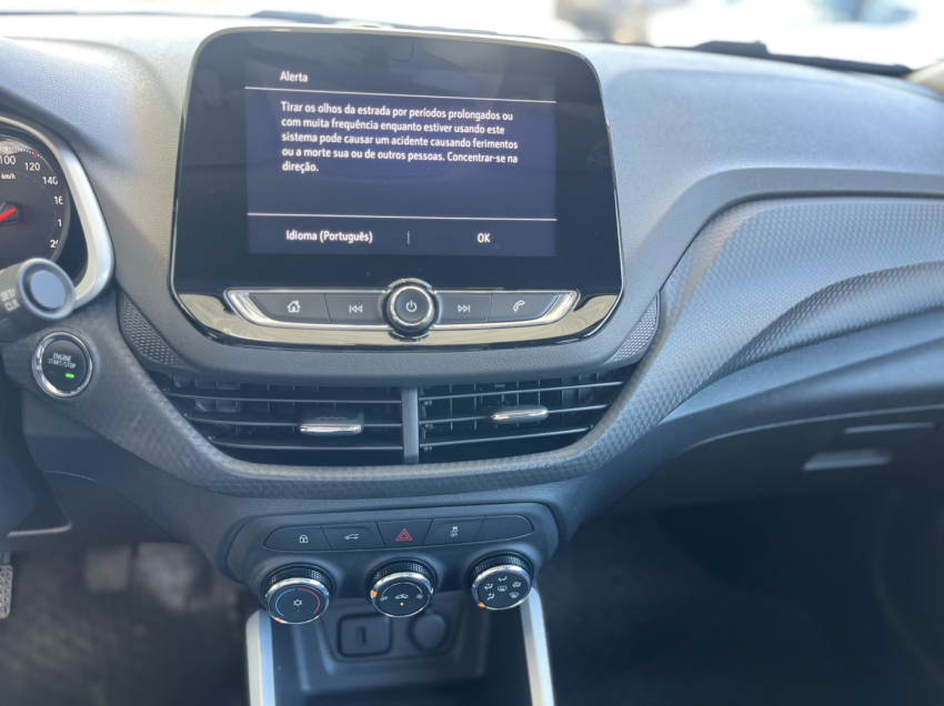 chevrolet onix plus lt 1.0 manual