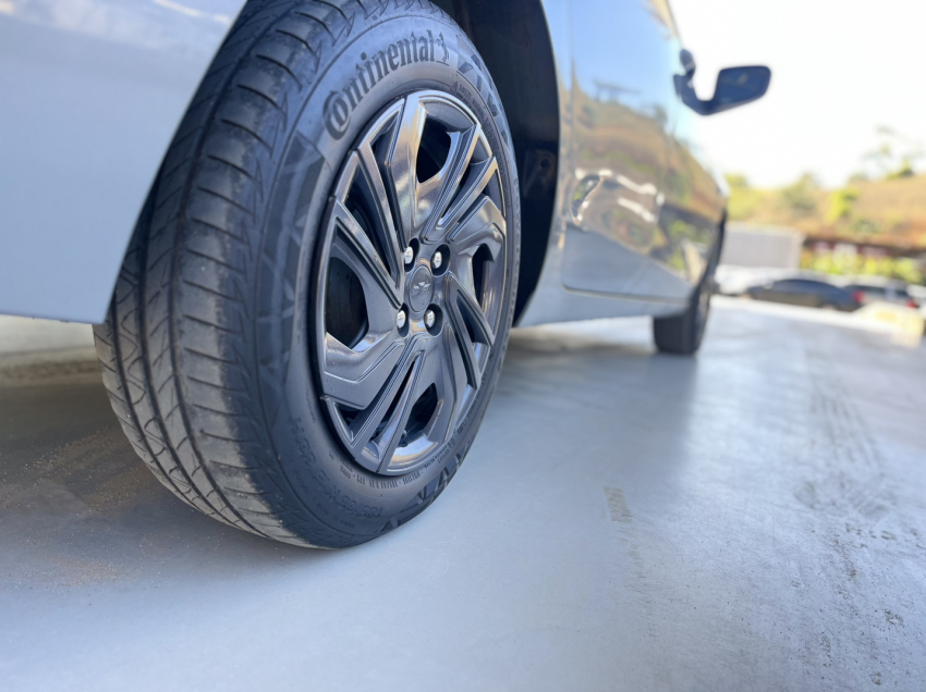 chevrolet onix plus lt 1.0 manual