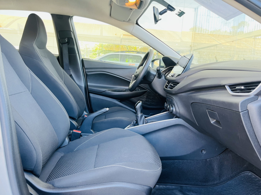 chevrolet onix plus lt 1.0 manual