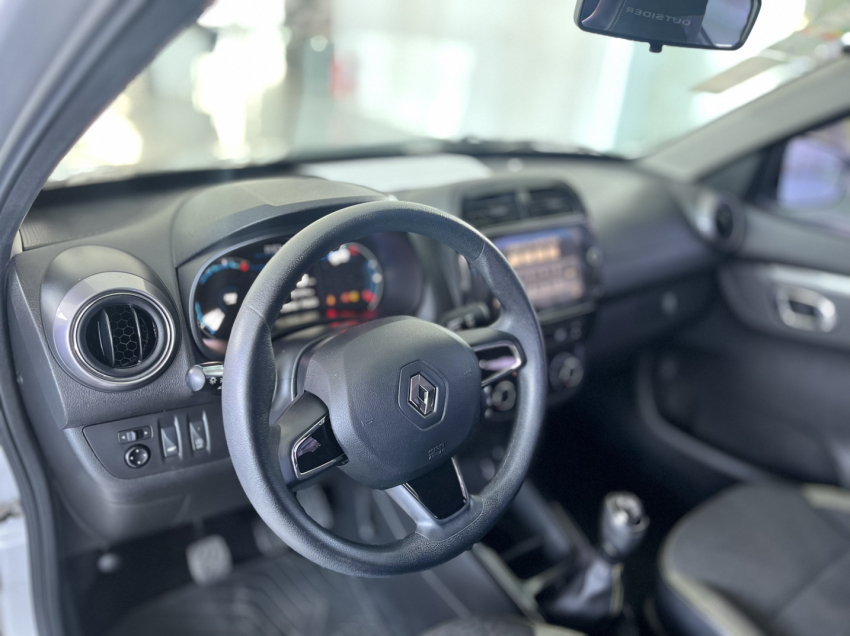 renault kwid outside 1.0 manual flex9