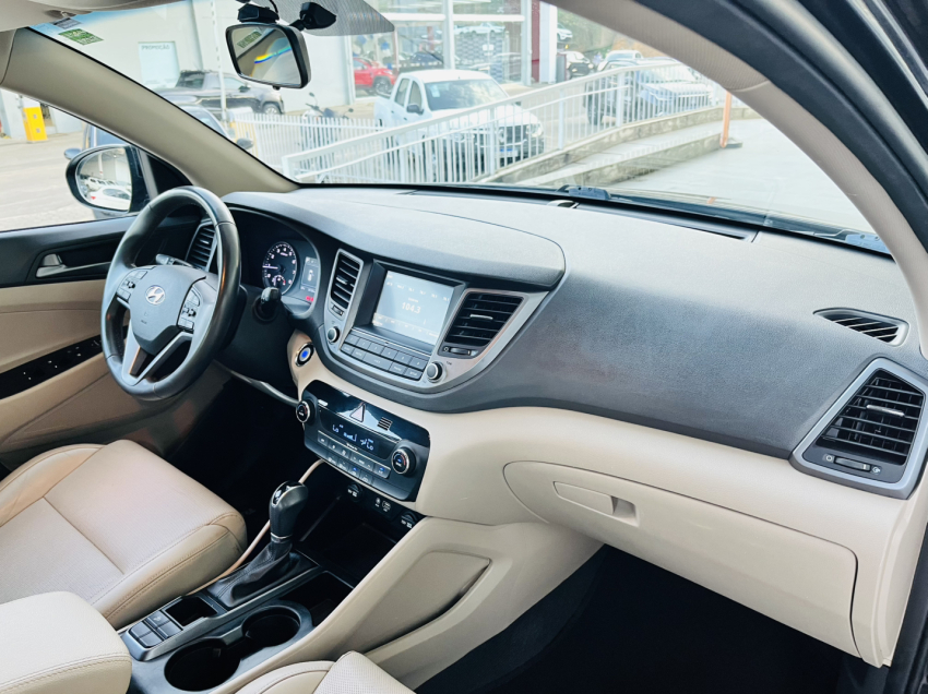 hyundai tucson gl ecoshift 1.6 t-gdi gasolina10