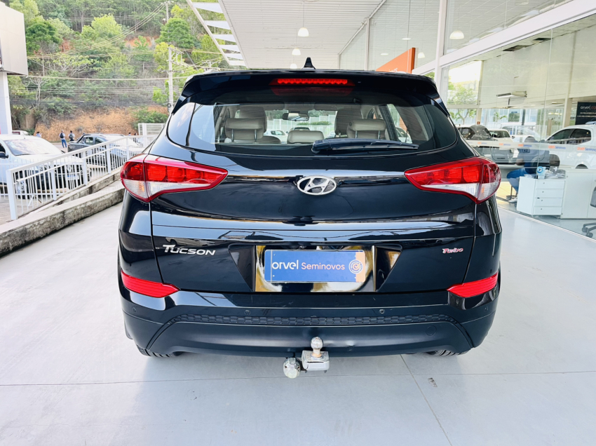 hyundai tucson gl ecoshift 1.6 t-gdi gasolina6