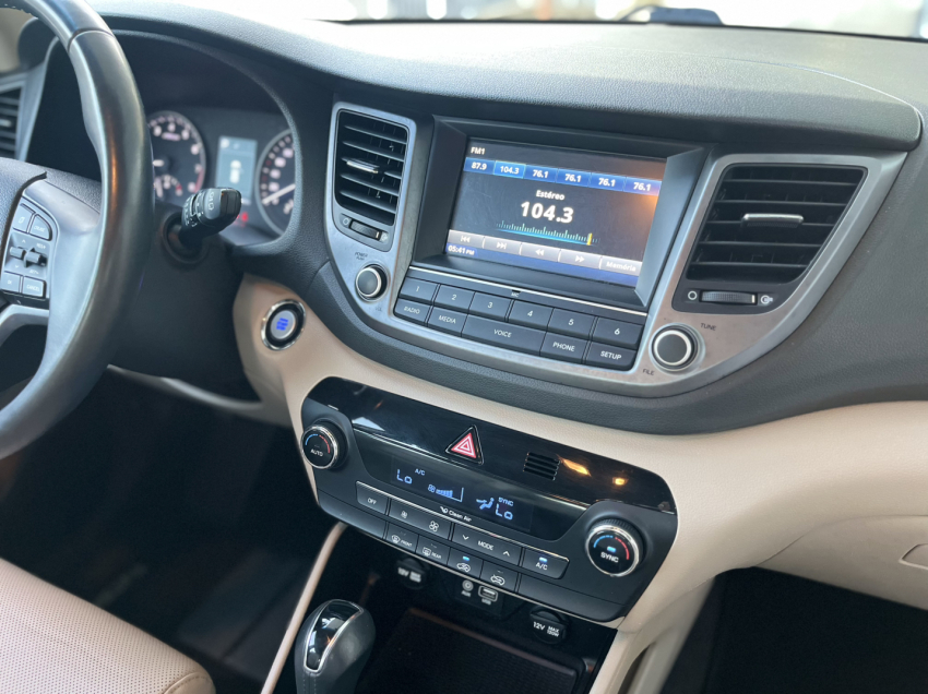 hyundai tucson gl ecoshift 1.6 t-gdi gasolina11