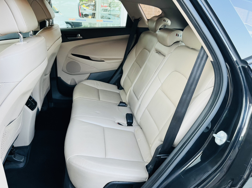 hyundai tucson gl ecoshift 1.6 t-gdi gasolina15