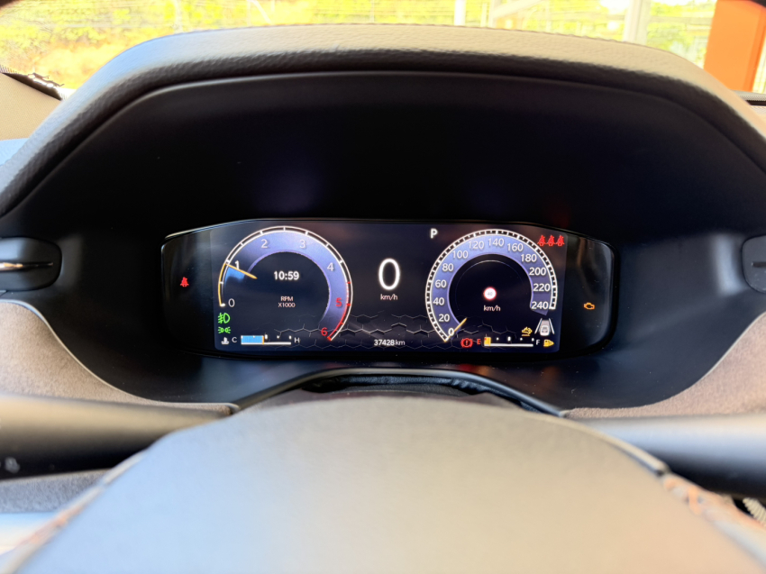 jeep commander overland td380 4x4 at912