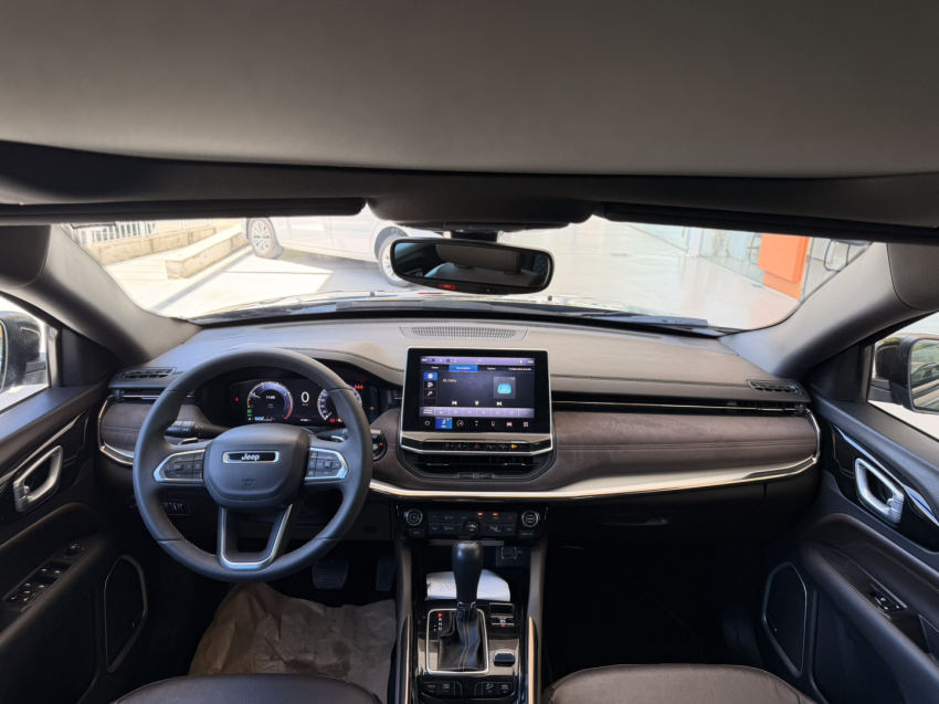 jeep commander overland td380 4x4 at910