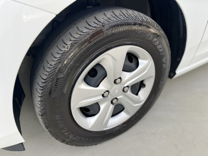 chevrolet onix hatch 1.0 manual flex8