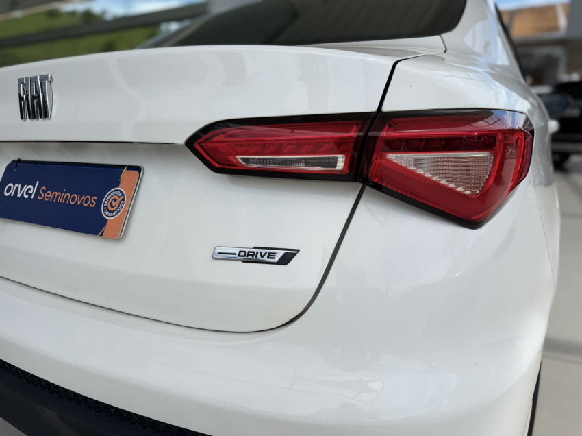 fiat cronos drive 1.3 manual flex7