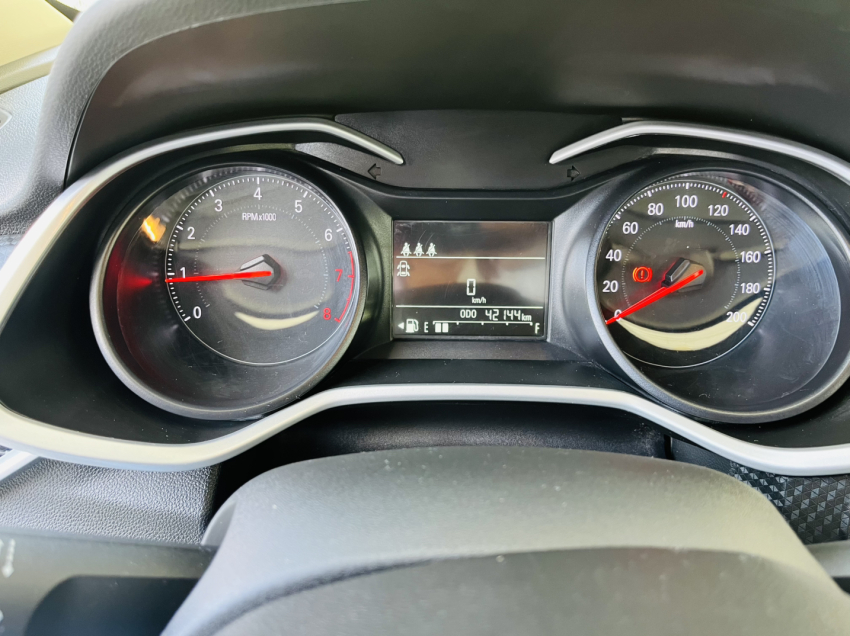 chevrolet onix plus lt 1.0 manual flex7