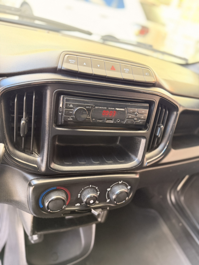 fiat fiorino furgao endurance 1.4 flex manual11