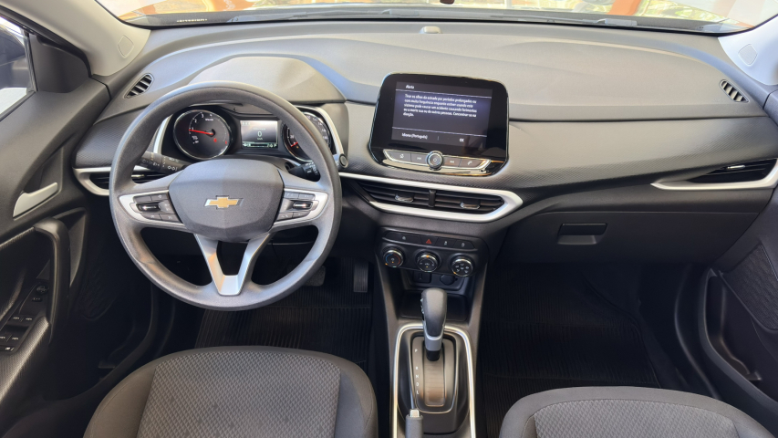 tracker 1.0 turbo flex automatico10