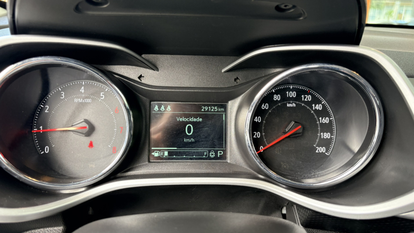 tracker 1.0 turbo flex automatico11