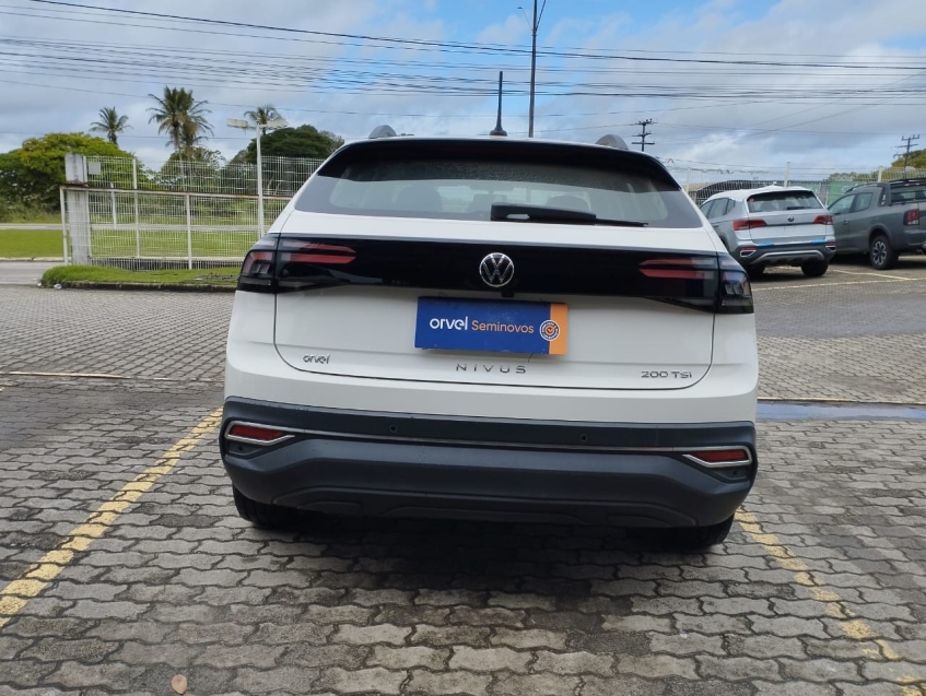 volkswagen nivus 1.0 200 tsi total flex comfortline automatico.