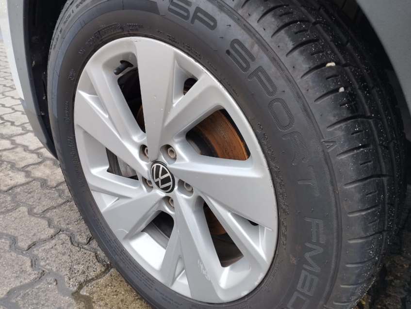 volkswagen nivus 1.0 200 tsi total flex comfortline automatico.