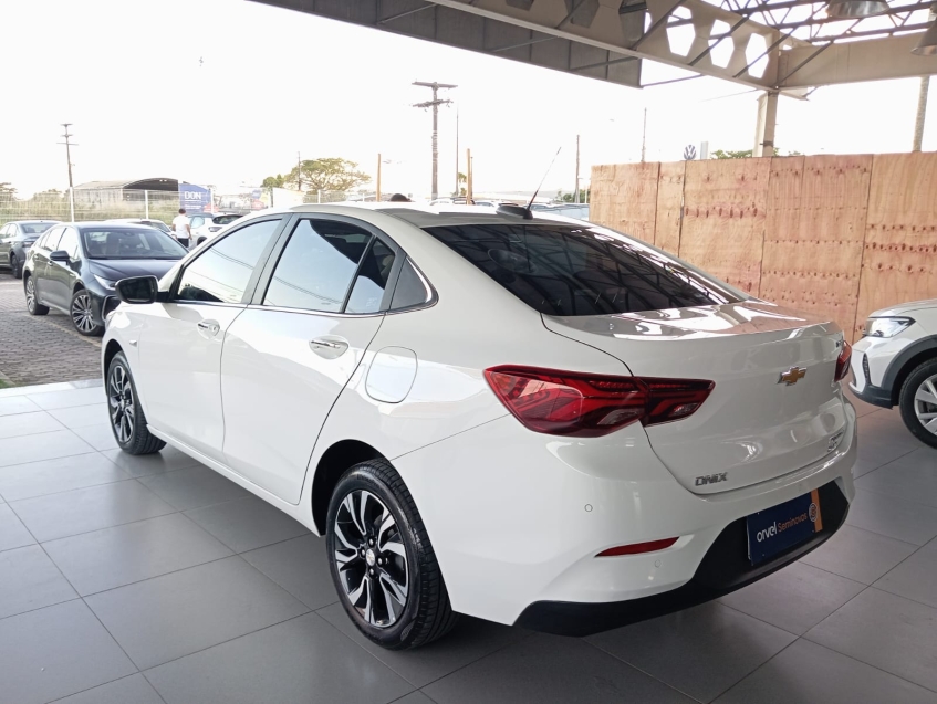 chevrolet onix 1.0 turbo flex plus premier automatico 4p 2025