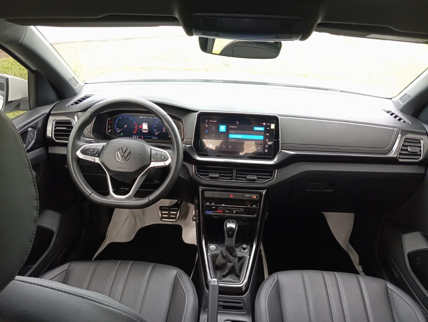 volkswagen t-cross 1.4 250 tsi total flex highline automatico 4p 2025