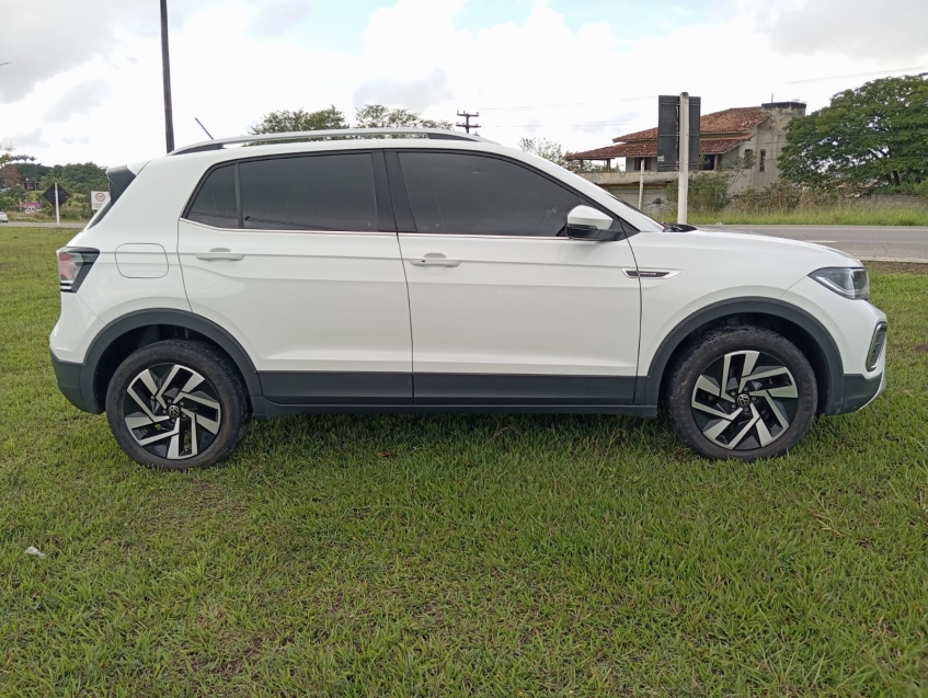 volkswagen t-cross 1.4 250 tsi total flex highline automatico 4p 2025