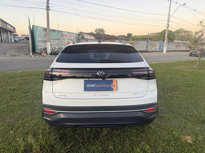 volkswagen nivus 1.0 200 tsi total flex comfortline automatico 4p 2021