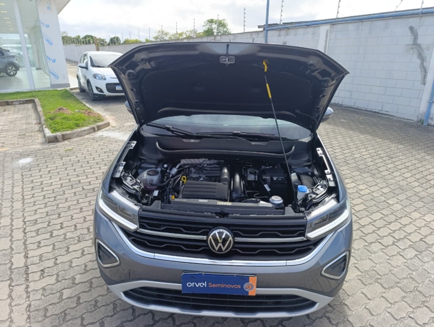volkswagen t-cross 1.4 250 tsi total flex highline automatico 4p 202615
