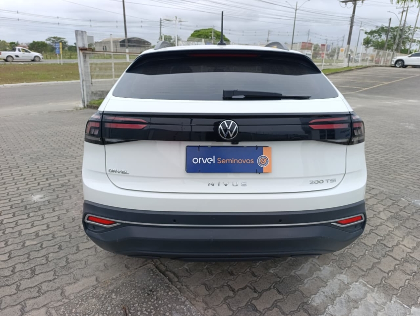volkswagen nivus 1.0 200 tsi total flex comfortline automatico 4p 20247
