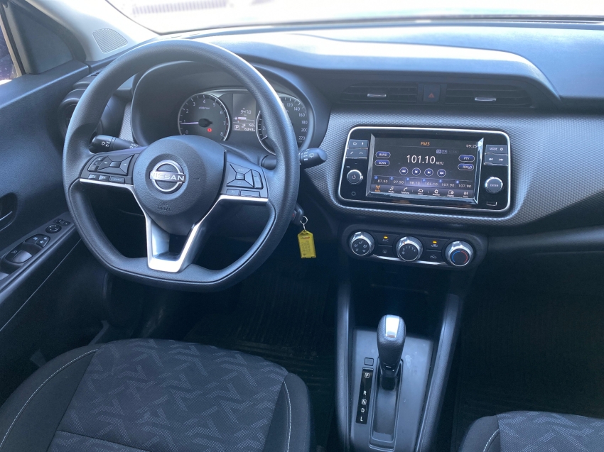 kicks active 1.6 16v flex aut