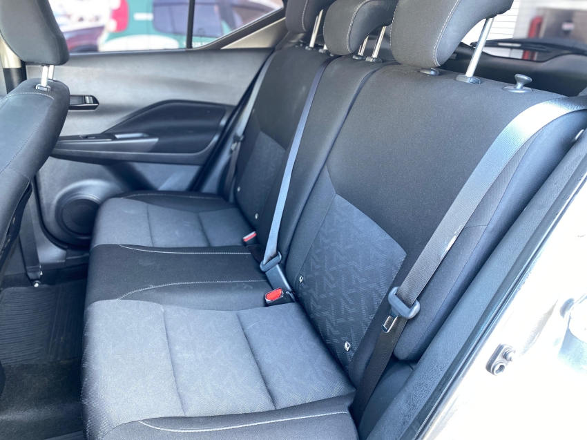 kicks active 1.6 16v flex aut