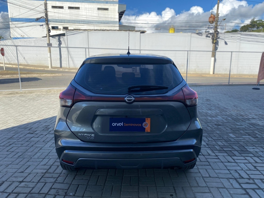 kicks active 1.6 16v flex aut