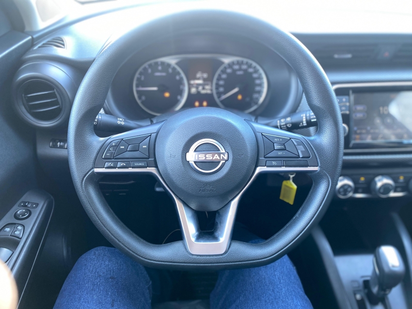 kicks active 1.6 16v flex aut
