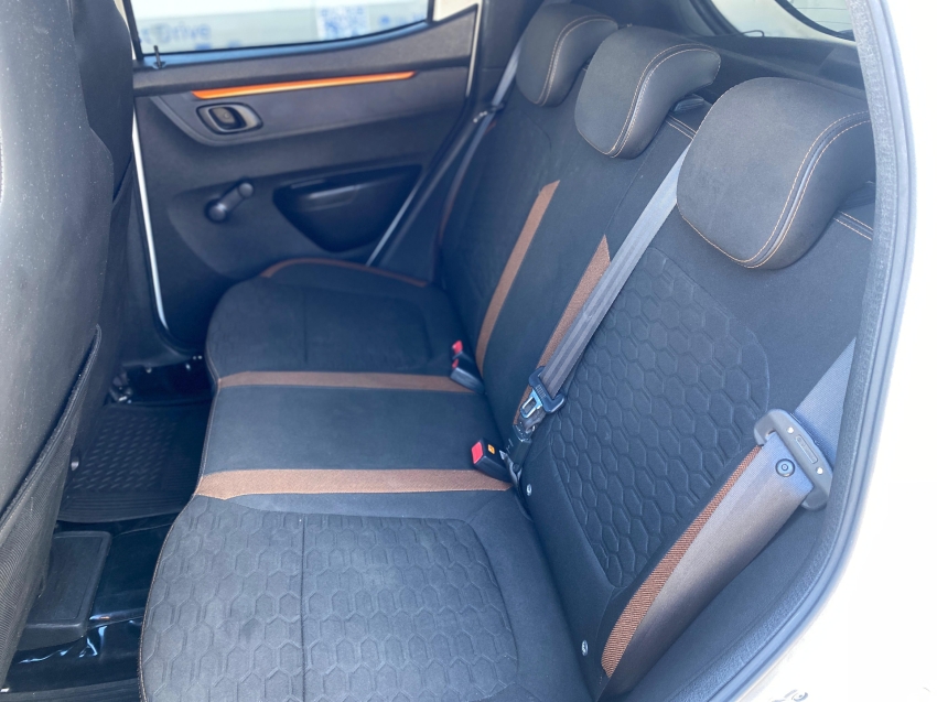 kwid outsider 1.0 flex 12v mec
