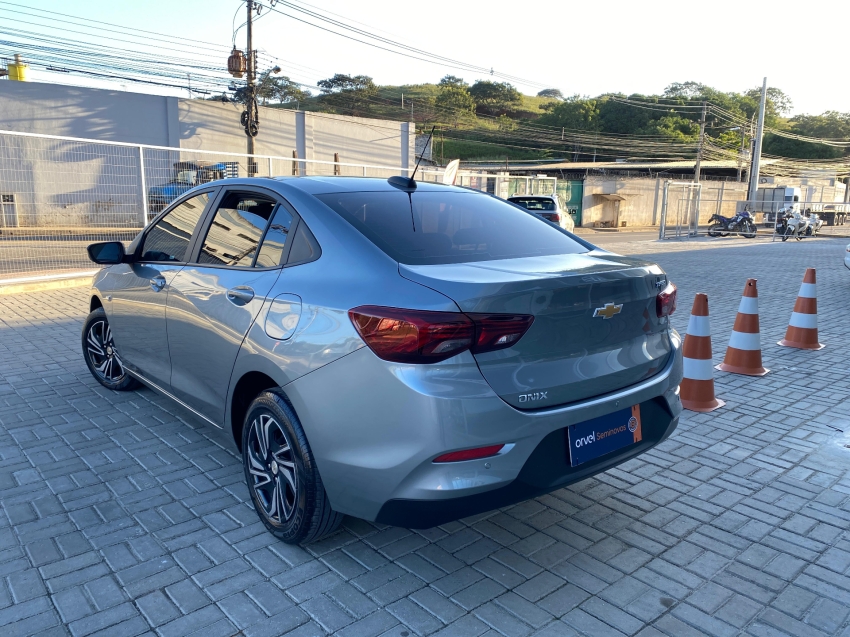 onix sedan plus lt 1.0 12v tb flex mec.