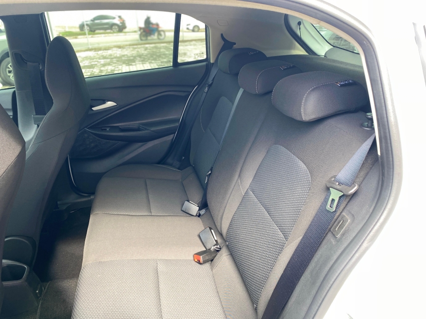 onix hatch lt 1.0 12v tb flex 5p mec