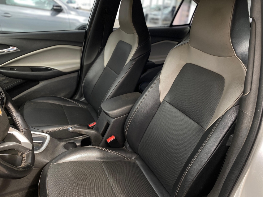 onix sedan plus premier 1.0 tb flex aut
